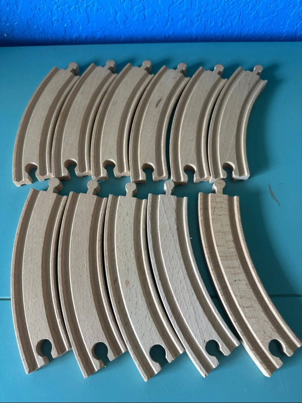 17 Vintage Wooden Brio Tain Track curved pieces